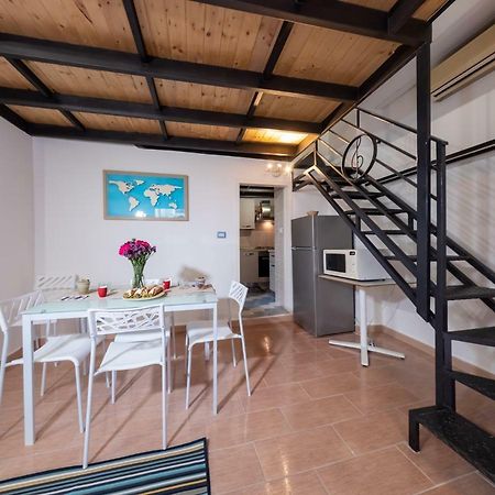 Sikulahouse - Apartment In The City Center Katanya Dış mekan fotoğraf