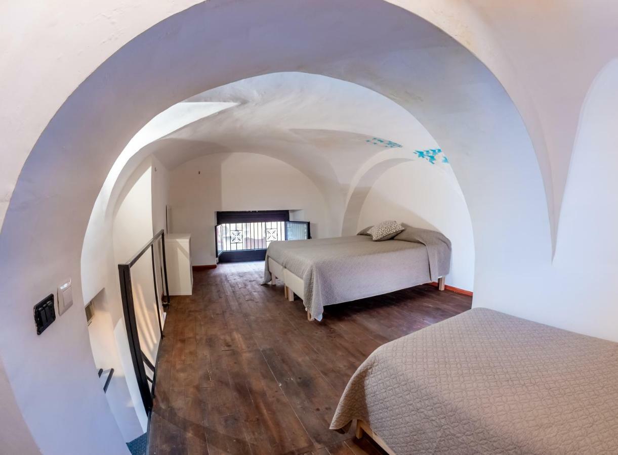 Sikulahouse - Apartment In The City Center Katanya Dış mekan fotoğraf